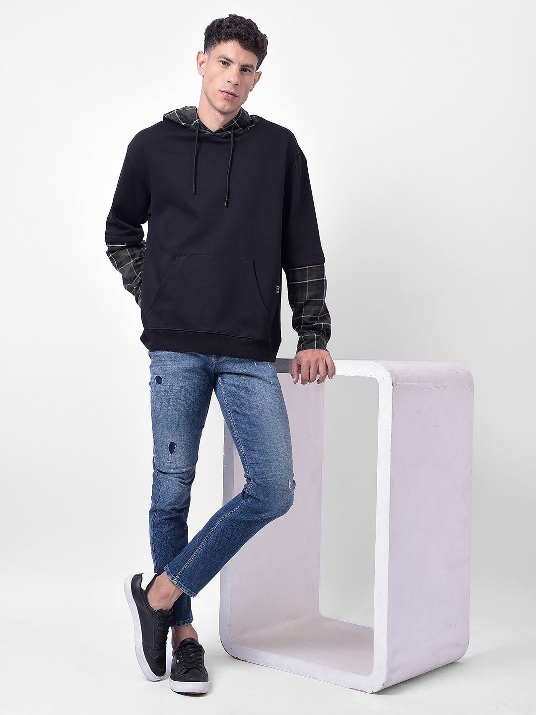 Numero Uno Men Black Checkered Hooded Sweatshirt